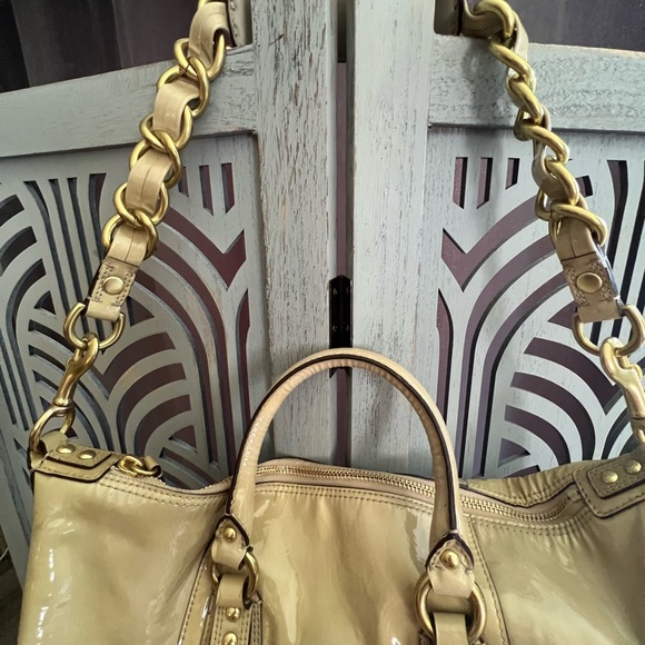 COACH 1941 Handbag Bone Embossed Liquid Gloss Patent Leather - Picture 2 of 16